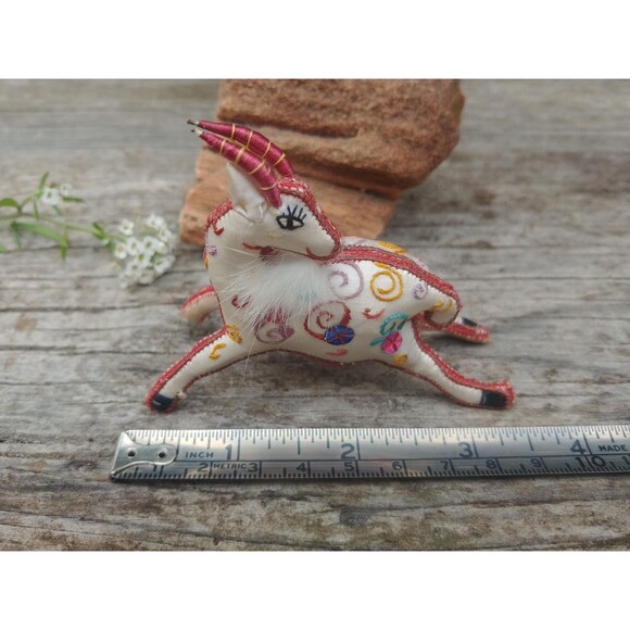 Vintage Miniature Embroidered Silk Stuffed Gazelle - Picture 9 of 10
